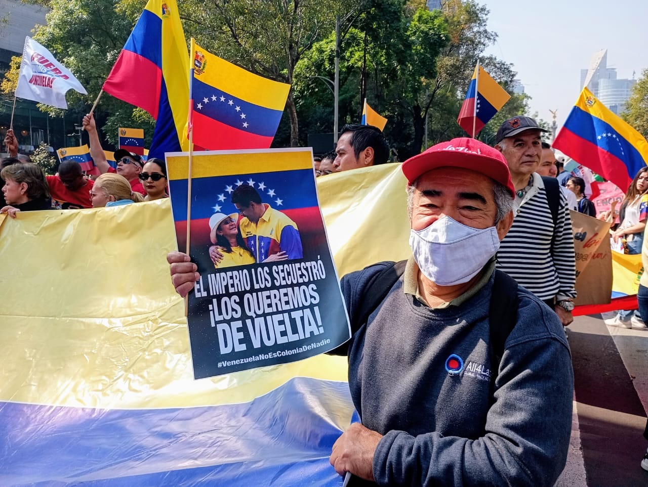Marchas y Manifestaciones Antiimperialistas en la CDMX: Docenas de personas se congregaron contra la invasión de Venezuela y Palestina