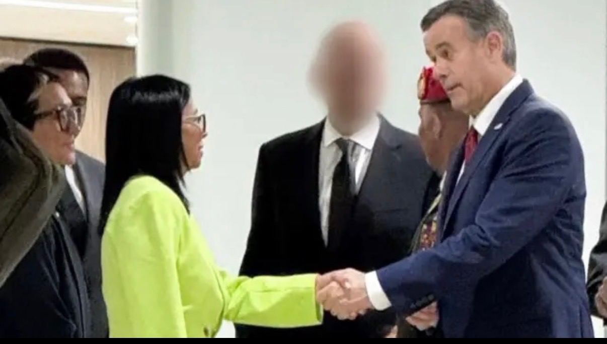 Delcy Rodríguez se reúne con el jefe de la CIA en Caracas, Venezuela: ¿Qué significa este acercamiento con Estados Unidos?