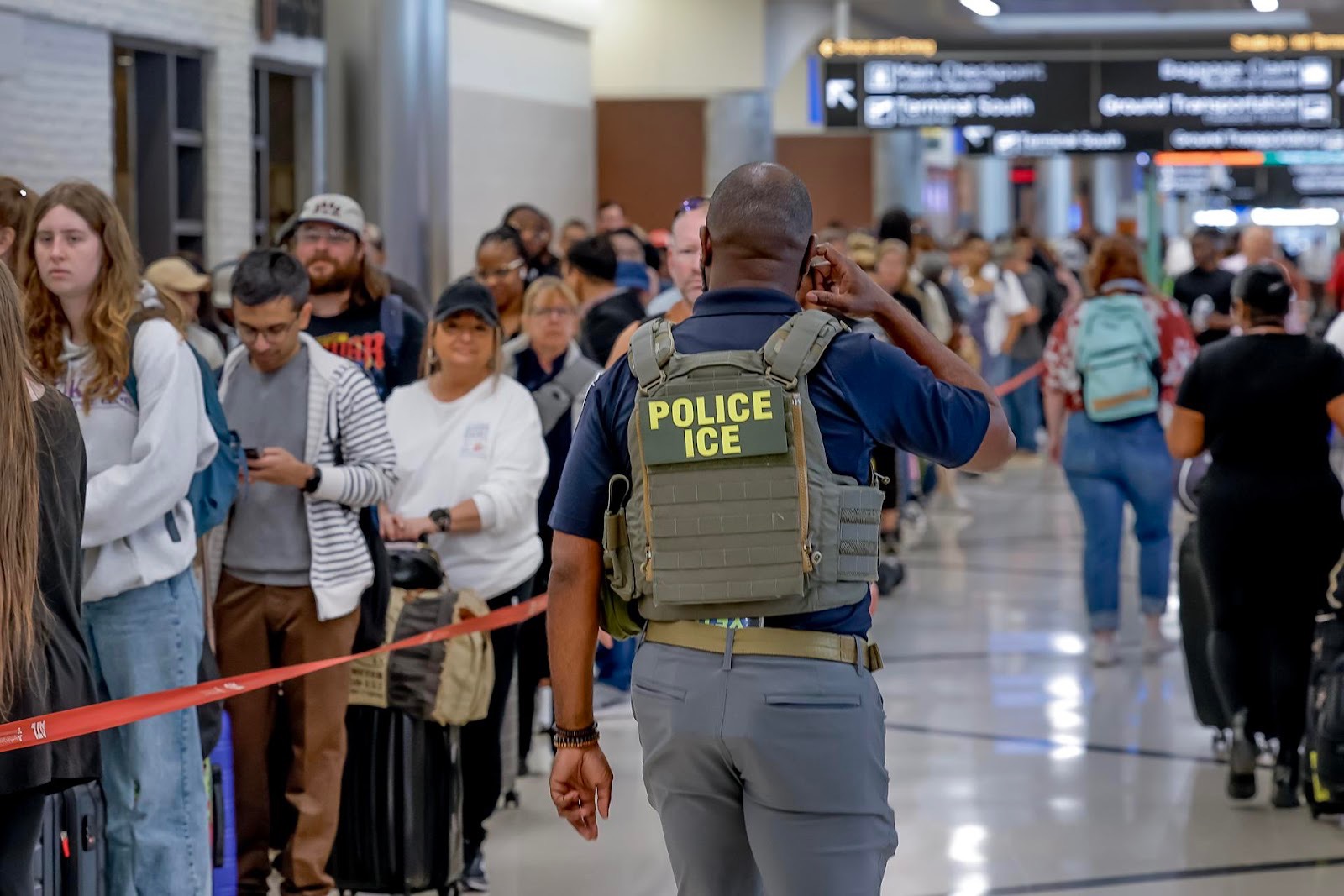 La llegada del ICE a los aeropuertos de Estados Unidos: ¿Qué afectaciones podría tener para los turistas?