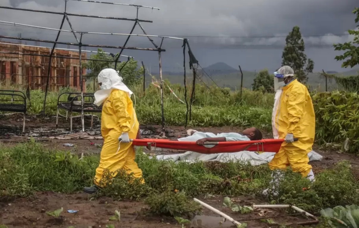 México activará filtros sanitarios en aeropuertos para prevenir contagios de ébola durante el Mundial 2026