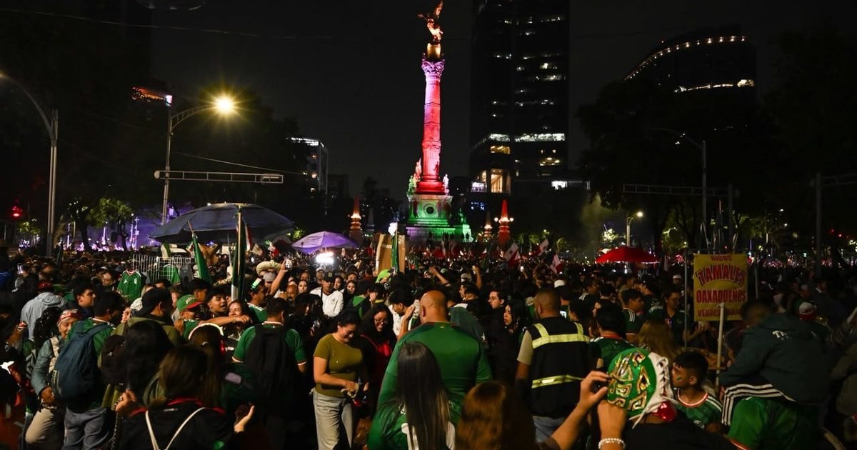 Más de 400 mil personas se reúnen en Reforma CDMX para celebrar el triunfo de México vs Corea