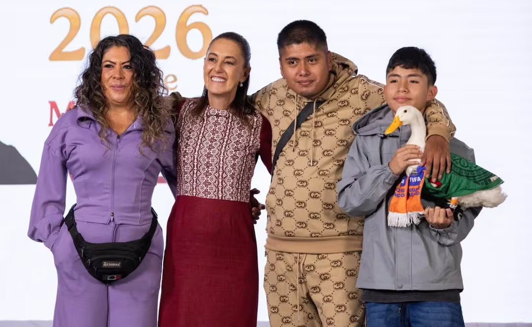 ¿Pato Merlín en Palacio Nacional y las madres buscadoras sin respuesta? prioridades del Gobierno de Sheinbaum desatan indignación